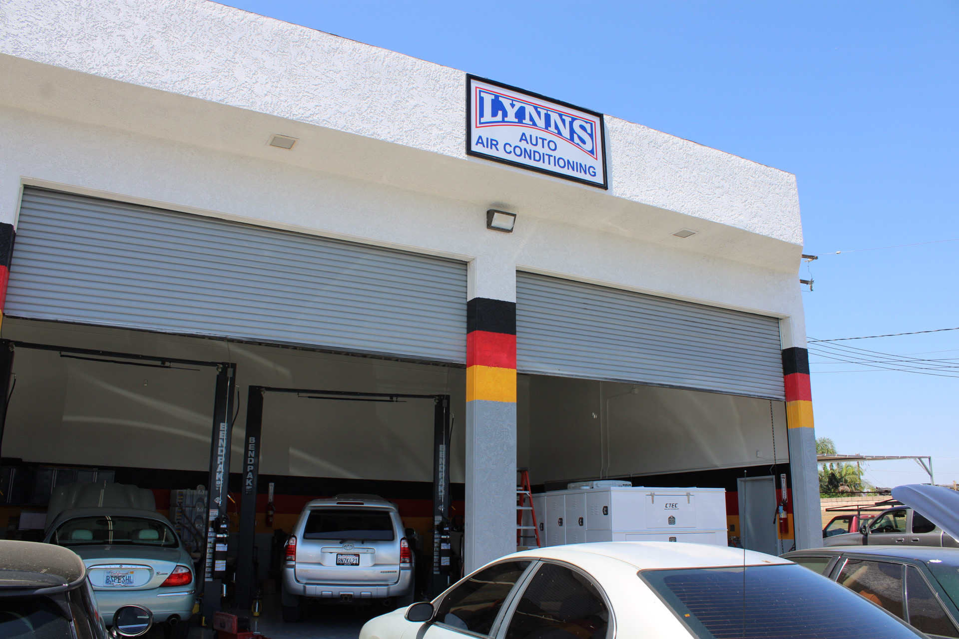 Lynn's Auto Air shop in Downey serving Paramount, CA